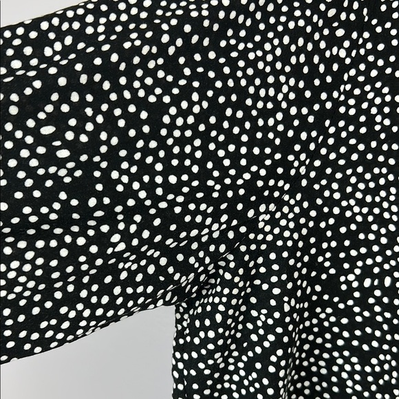 Alexander Jordan Black and White Buttoned Long Sleeve Blouse Size XL - Picture 4 of 9